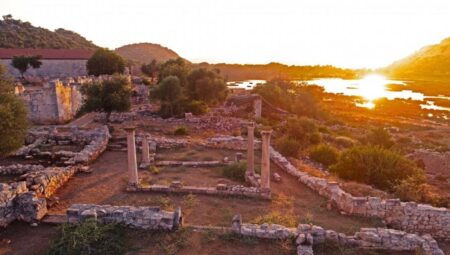 ​​​​​​​Anadolu’nun Pompeisi’ni Kazan Profesörünün Mutluluğu: “Ölmeden Finali Gördüm”