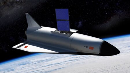 Çin’in gizemli uzay aracı, tanımlanamayan 6 nesne tarafından takip ediliyor