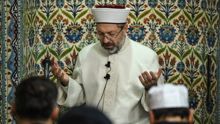 Diyanet İşleri Başkanı Erbaş: Katliamın durması, bizim gücümüze bağlı