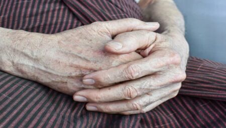Dünyanın en uzun yaşayan insanları , 4 kolay stres atma tüyosunu paylaşıyor: