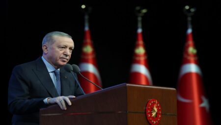 Erdoğan: Enflasyonun ateşi düşmeye başladı