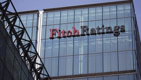 Fitch Ratings’ten Türkiye’ye Not: Türkiye Ekonomisi Yolda mı, Yoldan mı Çıkıyor?”