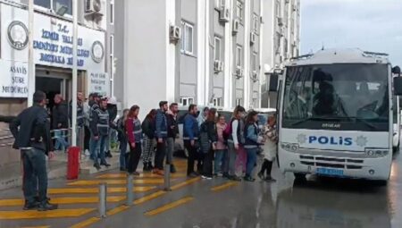 İzmir’de davet merkezli dolandırıcılık çetesi çökertildi: 32 tutuklama