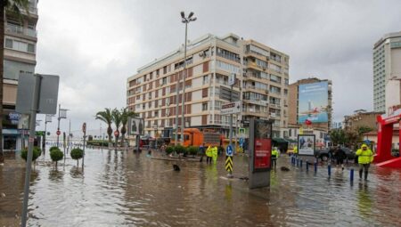 Kıyılar İçin Çok Çarpıcı Bir İhtar: Deniz Kendinden Alınanı Kesinlikle Geri Alır!