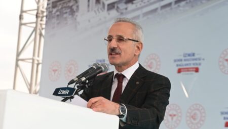 Abdulkadir Uraloğlu: İzmir’i hızlı trenle tanıştıracağız