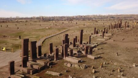 Bitlis’teki Selçuklu mezarlığına ziyaretçi akını