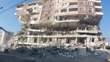 Deprem Yıkılan Binanın Müteahhidinden Pişkin Savunma: “Bu Apartmanı Hatırlayamadım”