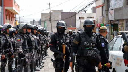 Ekvador sokaklarında polis hareketliliği: Çeteler etkisiz hale getirilecek