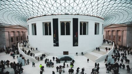Londra Müzelerindeki 1700’e Yakın Eserin Akıbeti Bilinmiyor