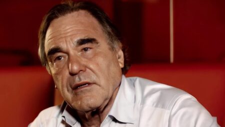 Oliver Stone: Netanyahu gerçekten deli