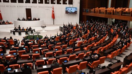 Teröre karşı ortak bildiri konulu tezkere TBMM’de kabul edildi