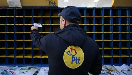 PTT AŞ, vatandaşları, posta dağıtım personeli kılığında dolandırıcılık yapmaya çalışan kişiler konusunda uyardı.