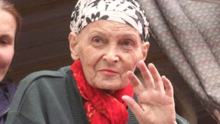 Türkan Saylan’a yapılan hakaret soruşturması kapanmıştır