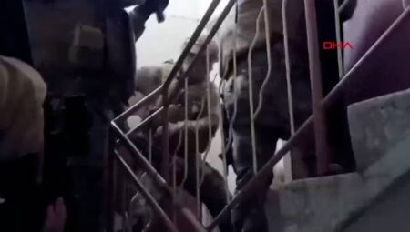 17 ilde gerçekleştirilen IŞİD operasyonunda 51 kişi gözaltına alındı!