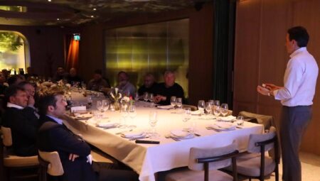 Koç’un Aktivist CEO’su, Patronlara Korkunç Rakamları Açıkladı: “Sarsıcı Gerçekler Ortaya Çıktı!”