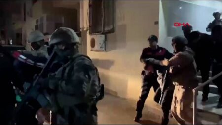 Mersin’de “Süleler” operasyonunda silah, balistik yelek ve uyuşturucu ele geçirildi