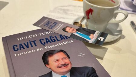 Saray’da Beklerken Uçakta Neler Oluyormuş? İşte Detaylar!