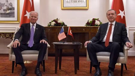 Erdoğan ve Biden’a kötü haber: Pantolon paçaları genişliyor ve trend oluşturuyor!