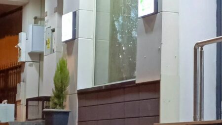 İstanbul’da otel saldırısında metrobüs hedef alındı!