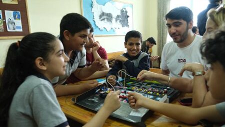 Bilim Kuşağı Atölyeleri, depremzedelere umut oluyor