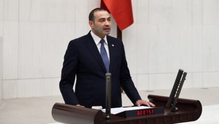 Aykut Kaya İYİ Parti’den ayrıldı: Antalya Milletvekili istifa etti