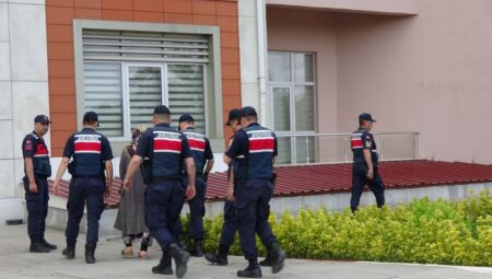 Kayınpeder, gelininin evine giren hırsızı öldürdü – Adalet yerini buldu!