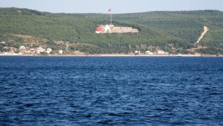 Çanakkale Boğazı’nda Tanker Arızası Yol Açtı: Trafiğe Tek Şerit Açıldı!