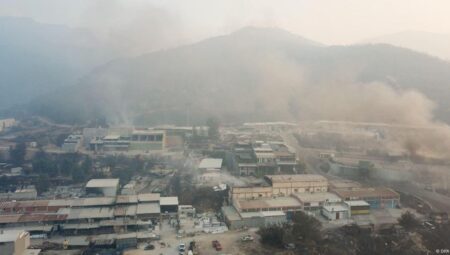 Karşıyaka’daki Yangın Felaketi Üçüncü Gününde de Sürüyor!