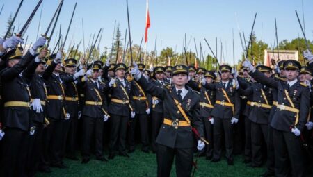 Teğmenler, Kılıçlı Yemin Soruşturmasında Mustafa Kemal’in Askerleri Olduklarını Savundu!