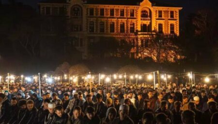 Boğaziçi Avlusunda İftar Vakti: Nehir Romanın Akışı Başlıyor!