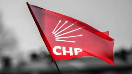 CHP Taraftarı Coşku İçinde Havaya Ateş Etti, Şaka Niyetine Küfür Etti!