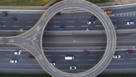 Kara Yollarında Tehlike! Durum Cümleleriyle Trafik Kaosu Alevleniyor!