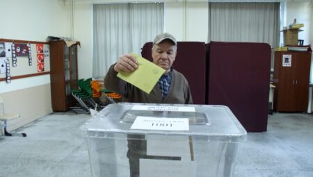 Türkiye Genelinde 407 Noktada Seçim Heyecanı: Sandıklar Kuruldu!