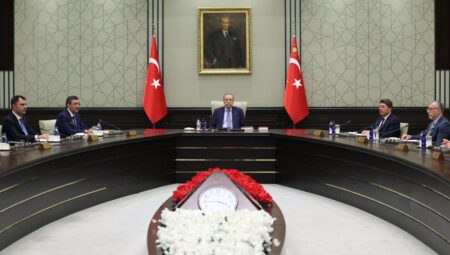 Kabine Toplantısında Emekli Maaşları Gündemde! Son Gelişmeler Bekleniyor