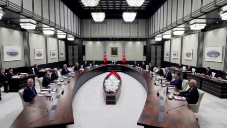 Kabine Acil Toplanıyor: Orman Yangınları Kritik Gündem Maddesi!