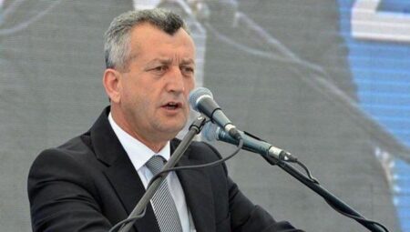 Eski Menemen Belediye Başkanı Tahir Şahin Hayatını Kaybetti  
Türk Siyasetinde Acı Bir Kaybın Ardından: Tahir Şahin Kimdir?