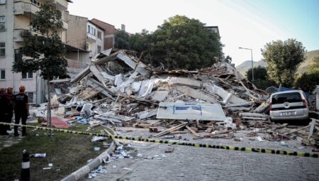Deprem Felaketine Kolon Kesimi Şüphesi: Yıkılan Bina ile İlgili Şok İddia!