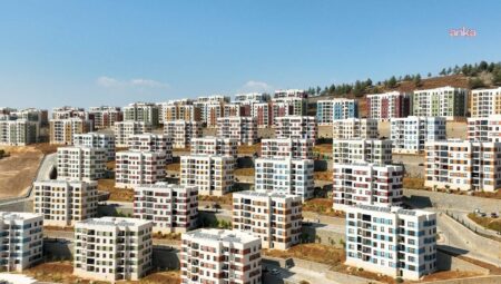 Depremzedelere Umut: 250 Bini Aşan Yeni Konutlar Sahiplerine Teslim Edildi!