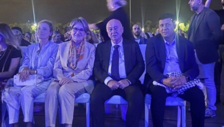 Meral Akşener, Filistin Destek Konserinde Sahneye Çıktı!