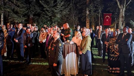 İran’da 30 Ağustos Zafer Bayramı Coşkusu: Resepsiyon Gecesi!