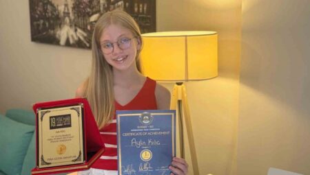 9 Yaşındaki Ayşe Kılıç, Uluslararası Lise Diplomasını Kazandı!