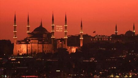 Ramazan Ayı 2026’da Yeniden Başlıyor: 11 Ayın Sultanı İçin Geri Sayım Başladı!