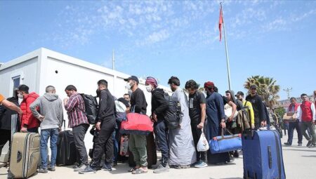 Suriyeli Göçmenlerin Yarım Milyona Yakın Eve Dönüşü: Zorunlu İmzalar Ortaya Çıktı