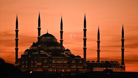 Üç Aylar Başlıyor: 2025 Recep Ayı’nın Tarihi Belli Oldu!