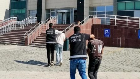 Kars’ta Uyuşturucu Çetesi Çökertildi: İki Tacir Tutuklandı!