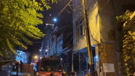 Şişli’de 3 Katlı Binanın Çatısını Alevler Sardı!