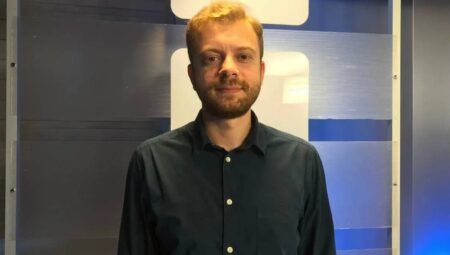 Akademisyen Emrah Gülsunar Şok Gözaltına Alındı!