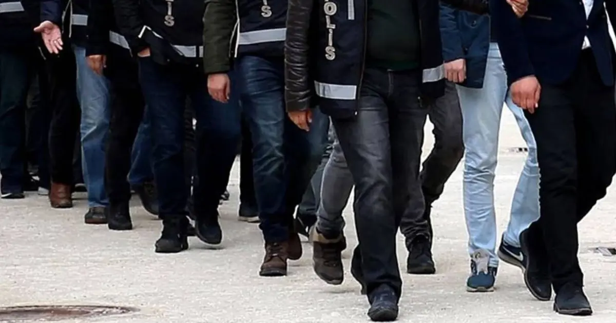 FETÖ’ye Darbe: İki İlde Çarpıcı Operasyonlar Gerçekleşti