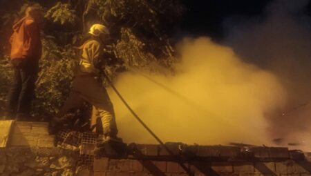 Turgutlu’da Korkunç Yangın: İki Ev Alevlere Teslim Oldu!