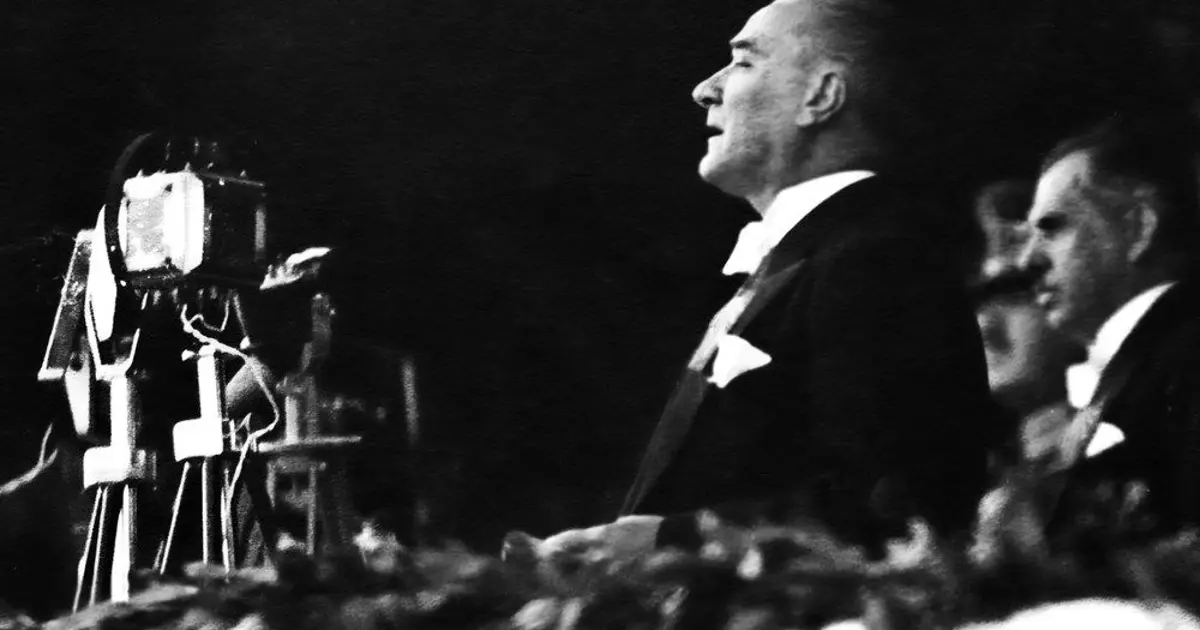 Kabine, 10 Kasım Anması İçin Duygusal Mesaj Yayınladı